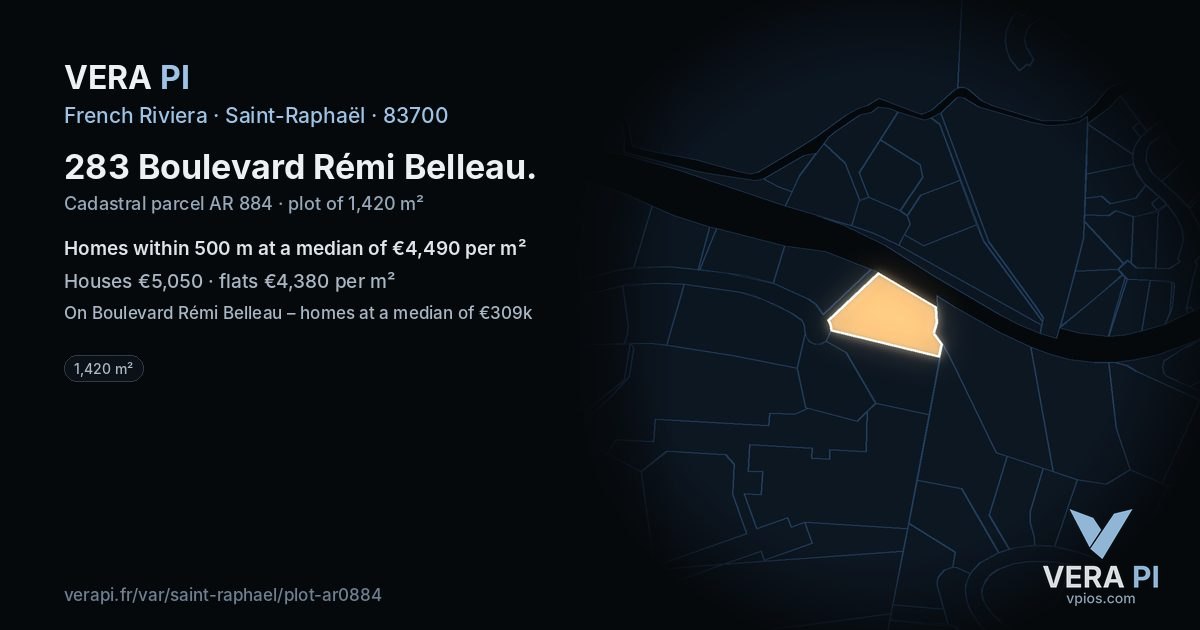 283 Boulevard Rémi Belleau, Saint-Raphaël at night – the plot lit, the parcels around coloured by the prices near them