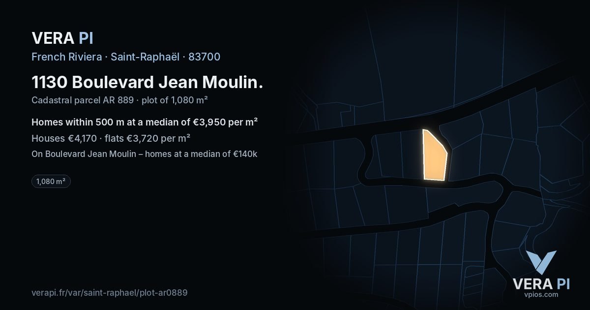 1130 Boulevard Jean Moulin, Saint-Raphaël at night – the plot lit, the parcels around coloured by the prices near them