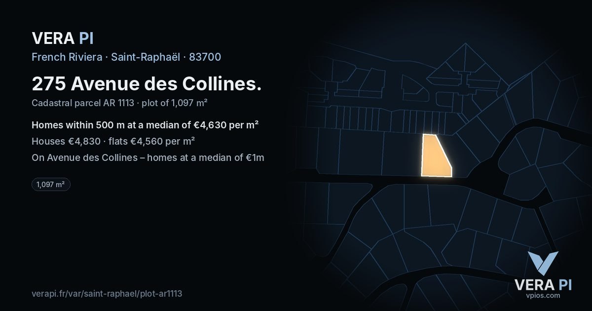 275 Avenue des Collines, Saint-Raphaël at night – the plot lit, the parcels around coloured by the prices near them