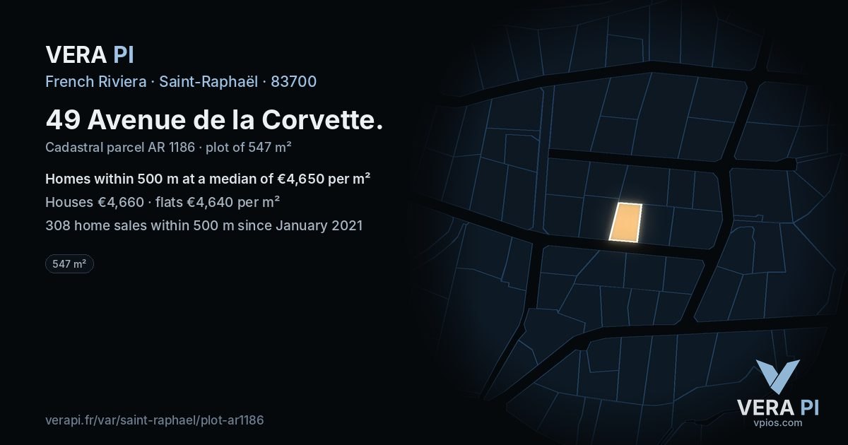 49 Avenue de la Corvette, Saint-Raphaël at night – the plot lit, the parcels around coloured by the prices near them