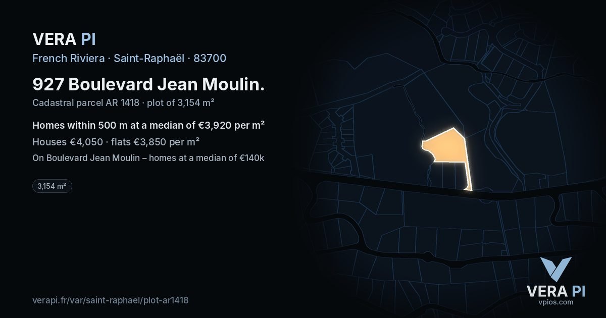 927 Boulevard Jean Moulin, Saint-Raphaël at night – the plot lit, the parcels around coloured by the prices near them