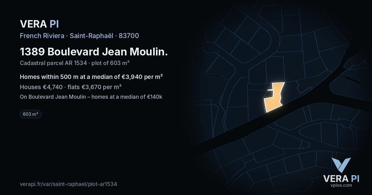 1389 Boulevard Jean Moulin, Saint-Raphaël at night – the plot lit, the parcels around coloured by the prices near them