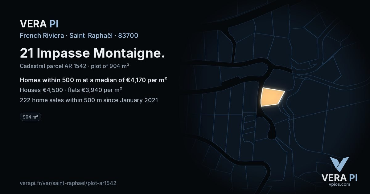 21 Impasse Montaigne, Saint-Raphaël at night – the plot lit, the parcels around coloured by the prices near them