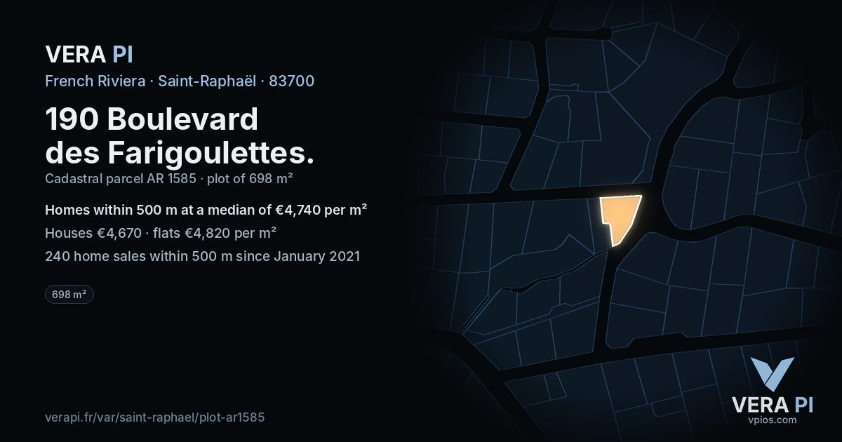 190 Boulevard des Farigoulettes, Saint-Raphaël at night – the plot lit, the parcels around coloured by the prices near them