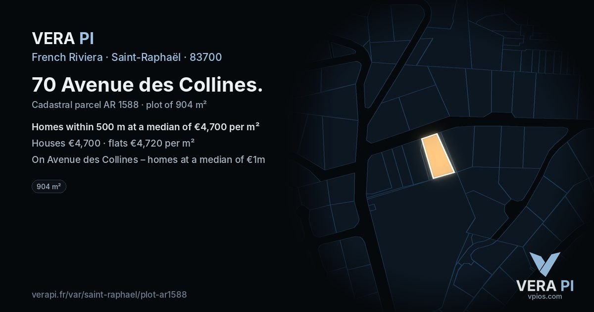 70 Avenue des Collines, Saint-Raphaël at night – the plot lit, the parcels around coloured by the prices near them
