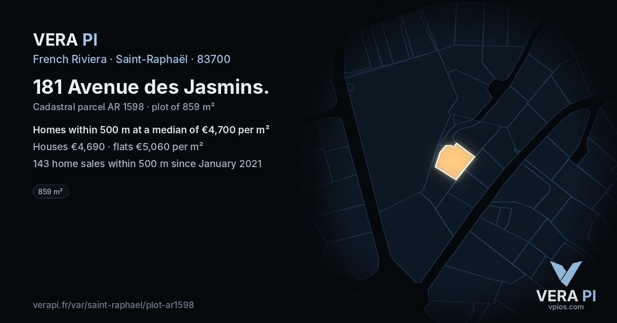 181 Avenue des Jasmins, Saint-Raphaël at night – the plot lit, the parcels around coloured by the prices near them