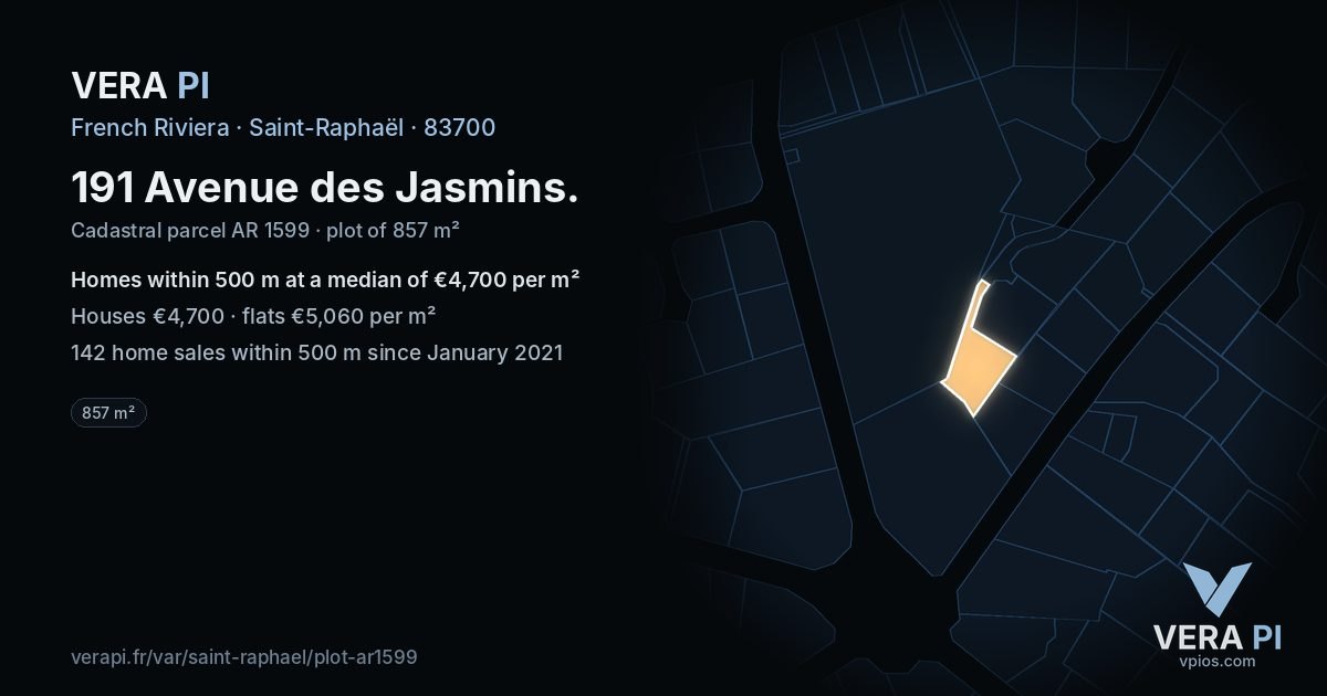 191 Avenue des Jasmins, Saint-Raphaël at night – the plot lit, the parcels around coloured by the prices near them