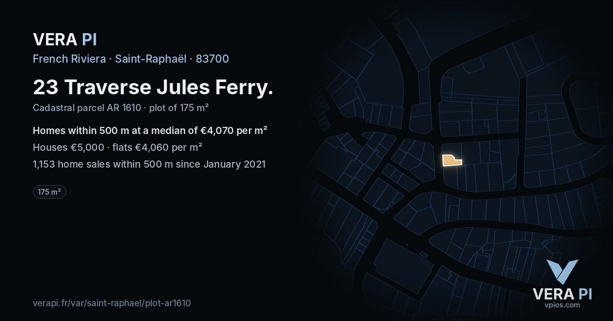 23 Traverse Jules Ferry, Saint-Raphaël at night – the plot lit, the parcels around coloured by the prices near them