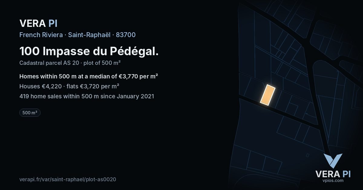 100 Impasse du Pédégal, Saint-Raphaël at night – the plot lit, the parcels around coloured by the prices near them