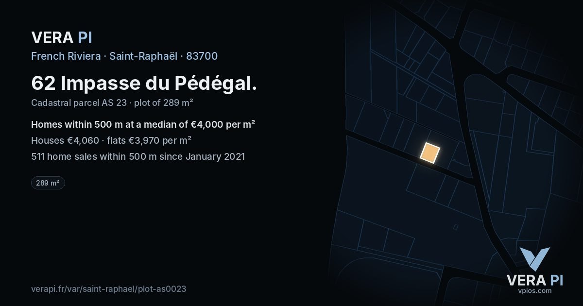 62 Impasse du Pédégal, Saint-Raphaël at night – the plot lit, the parcels around coloured by the prices near them