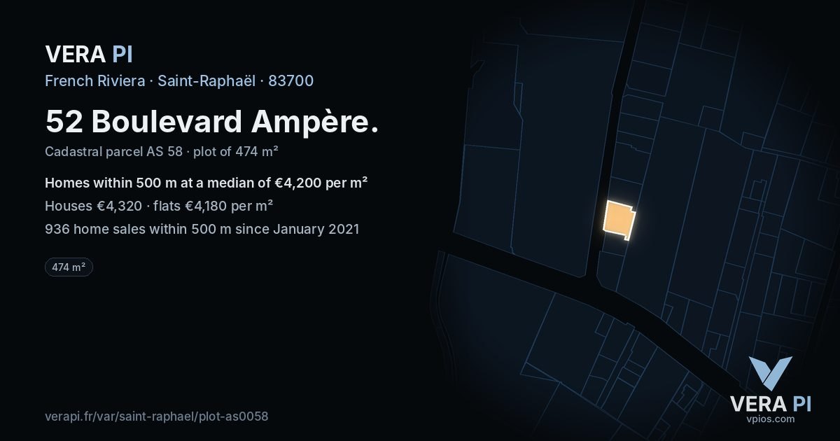 52 Boulevard Ampère, Saint-Raphaël at night – the plot lit, the parcels around coloured by the prices near them