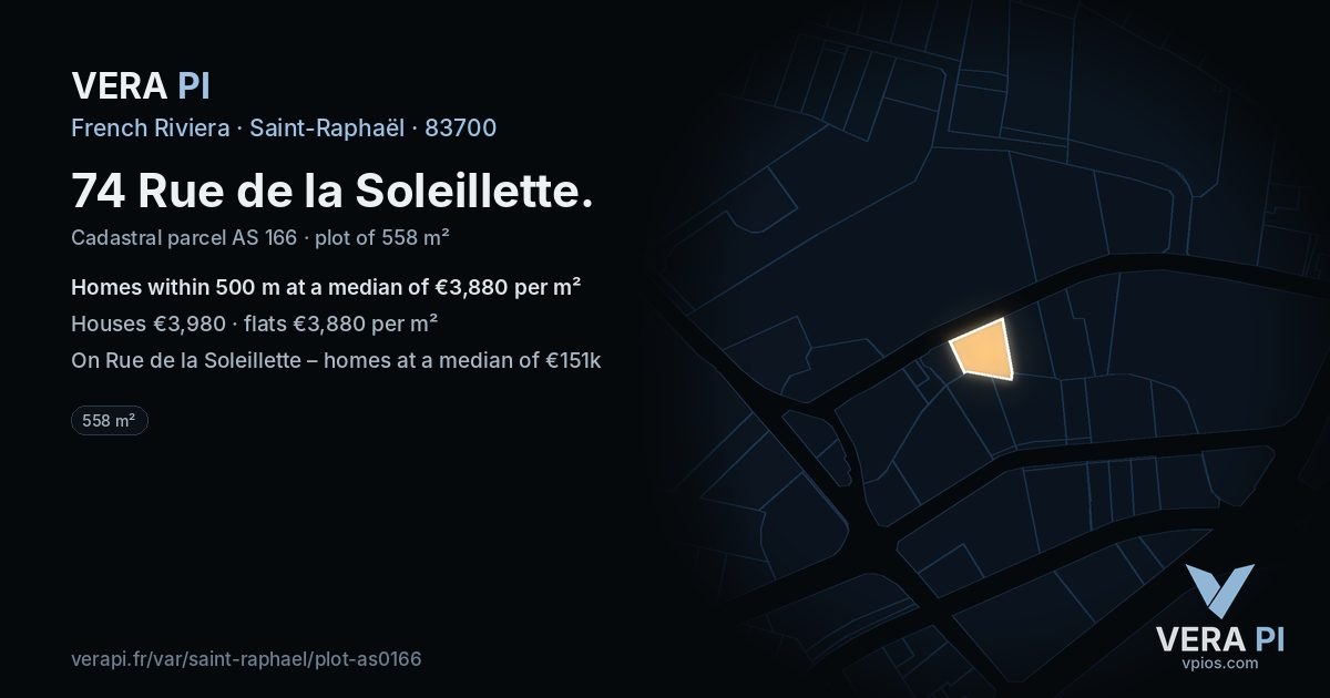 74 Rue de la Soleillette, Saint-Raphaël at night – the plot lit, the parcels around coloured by the prices near them