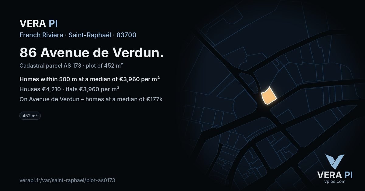 86 Avenue de Verdun, Saint-Raphaël at night – the plot lit, the parcels around coloured by the prices near them