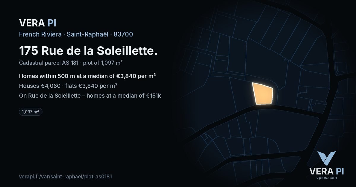 175 Rue de la Soleillette, Saint-Raphaël at night – the plot lit, the parcels around coloured by the prices near them