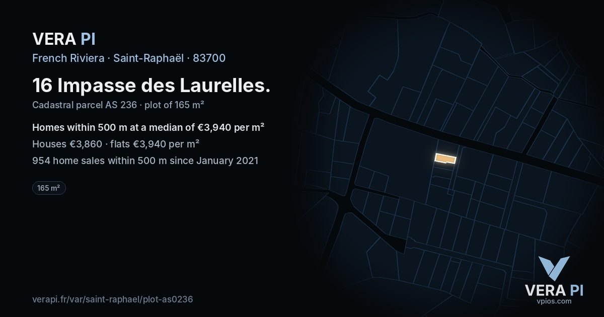 16 Impasse des Laurelles, Saint-Raphaël at night – the plot lit, the parcels around coloured by the prices near them