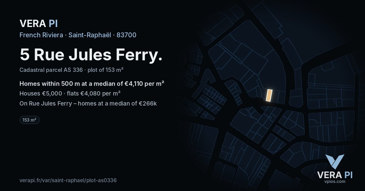 5 Rue Jules Ferry, Saint-Raphaël at night – the plot lit, the parcels around coloured by the prices near them