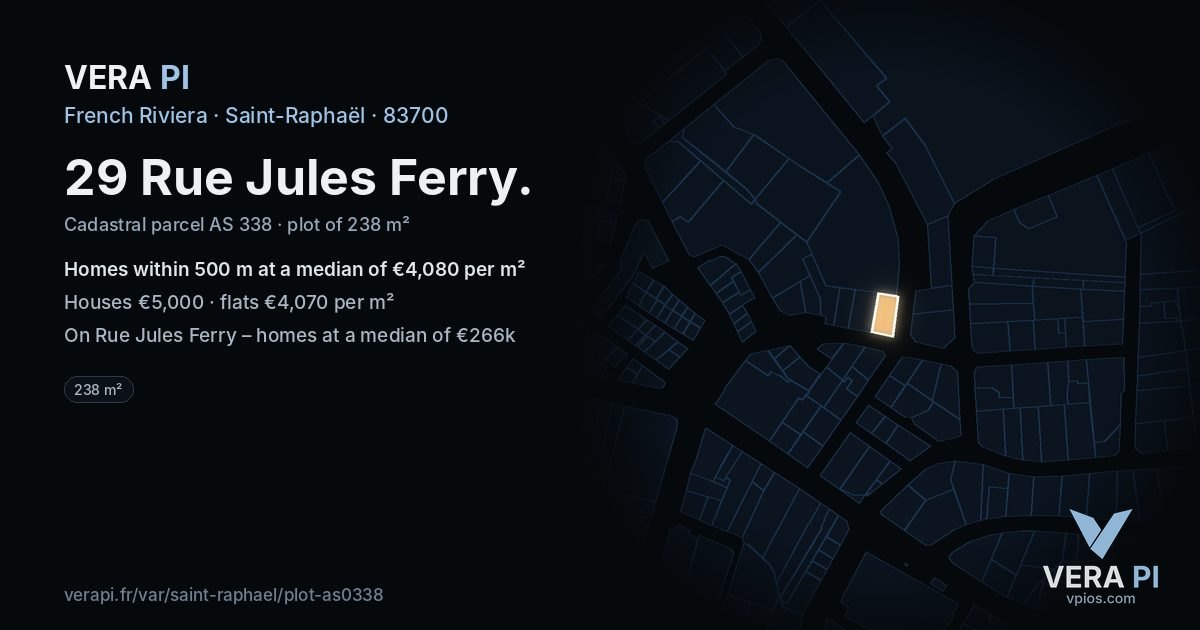 29 Rue Jules Ferry, Saint-Raphaël at night – the plot lit, the parcels around coloured by the prices near them