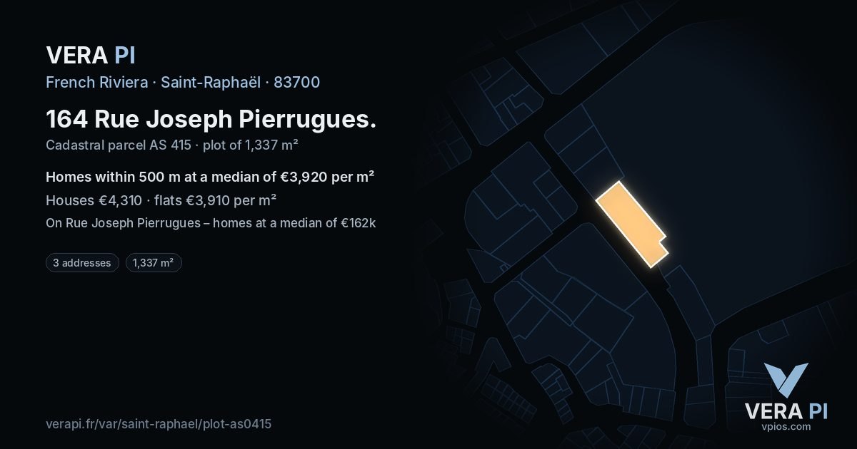 164 Rue Joseph Pierrugues, Saint-Raphaël at night – the plot lit, the parcels around coloured by the prices near them