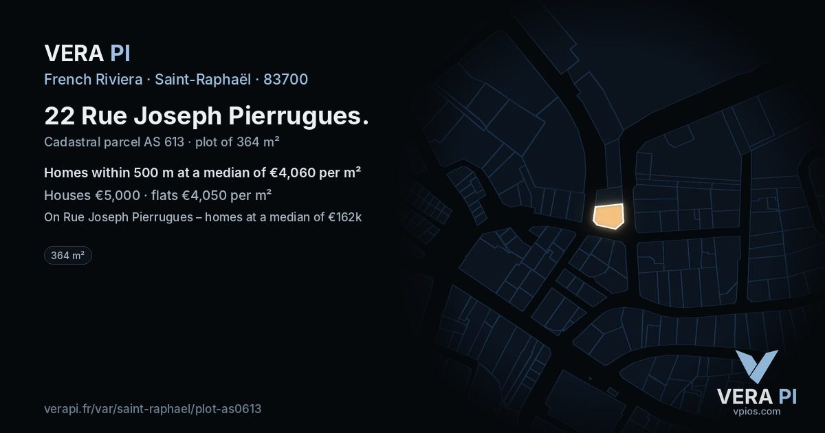 22 Rue Joseph Pierrugues, Saint-Raphaël at night – the plot lit, the parcels around coloured by the prices near them