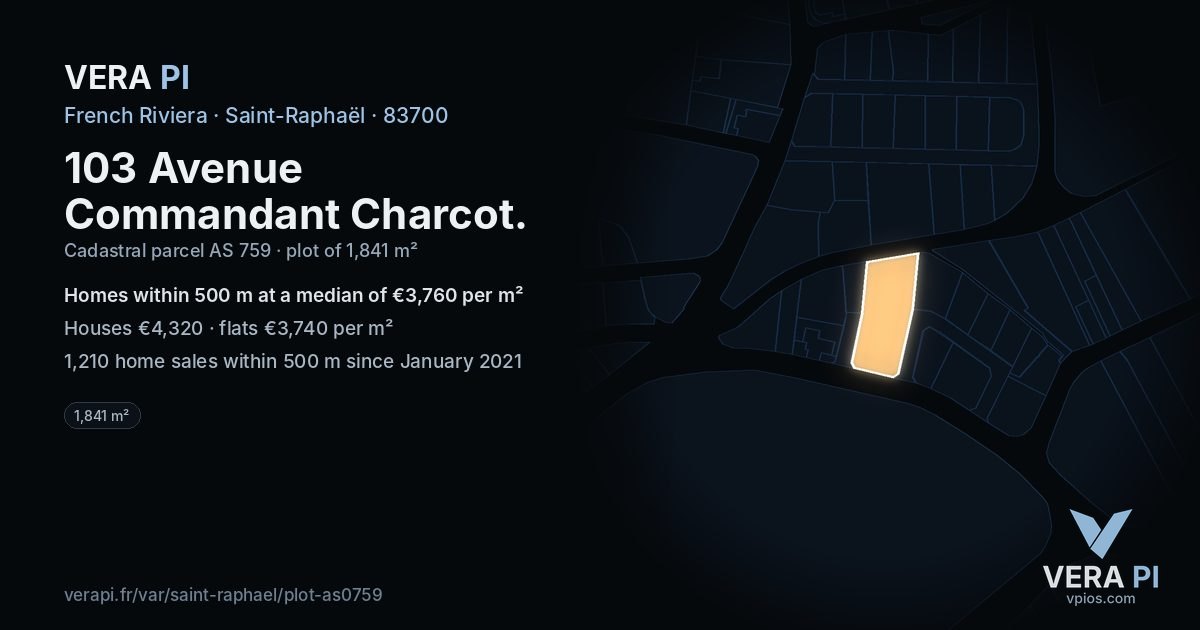 103 Avenue Commandant Charcot, Saint-Raphaël at night – the plot lit, the parcels around coloured by the prices near them