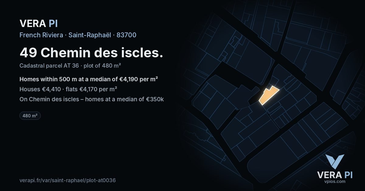 49 Chemin des iscles, Saint-Raphaël at night – the plot lit, the parcels around coloured by the prices near them