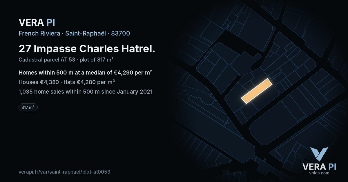 27 Impasse Charles Hatrel, Saint-Raphaël at night – the plot lit, the parcels around coloured by the prices near them