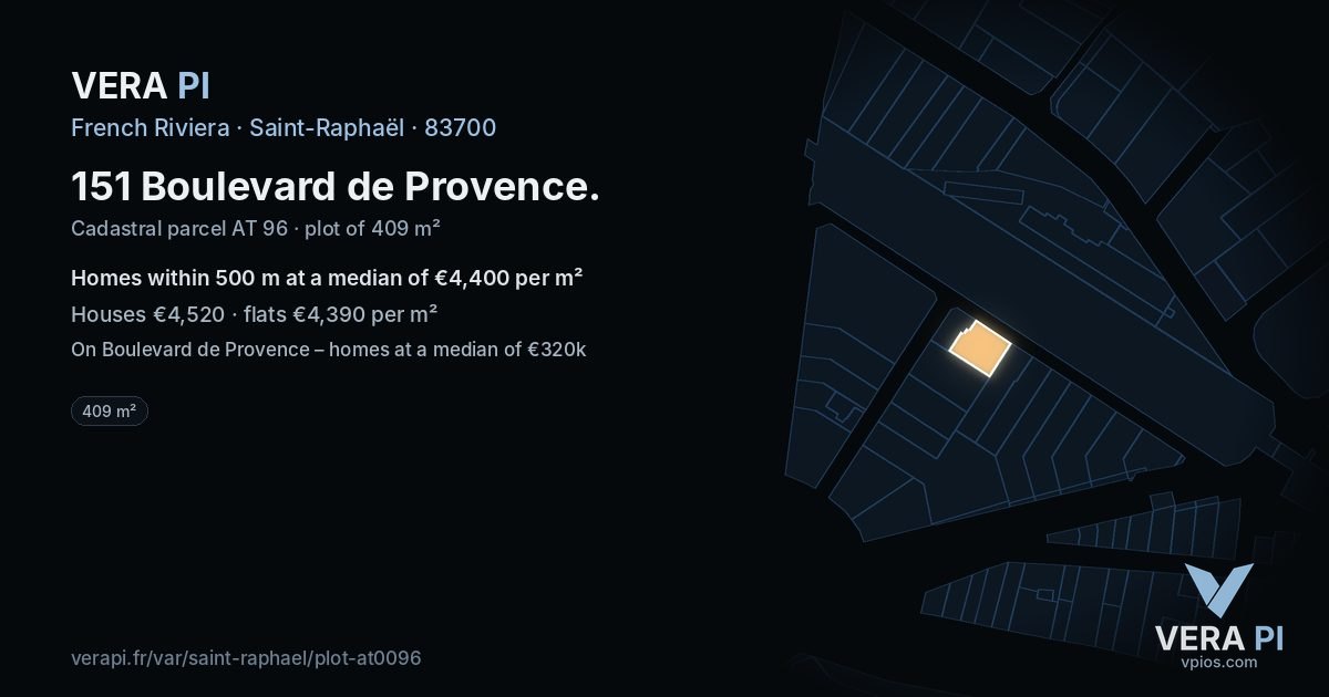 151 Boulevard de Provence, Saint-Raphaël at night – the plot lit, the parcels around coloured by the prices near them