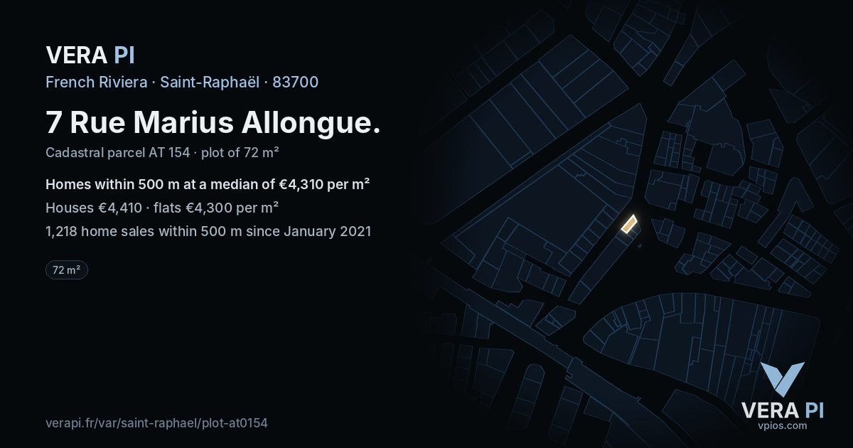 7 Rue Marius Allongue, Saint-Raphaël at night – the plot lit, the parcels around coloured by the prices near them