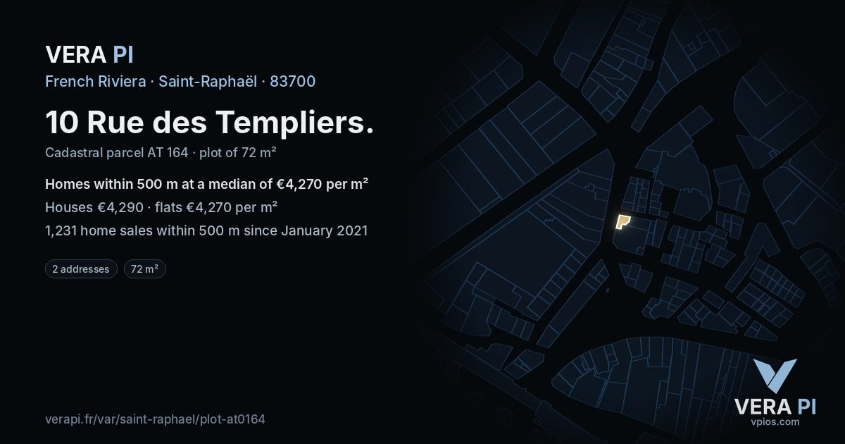 10 Rue des Templiers, Saint-Raphaël at night – the plot lit, the parcels around coloured by the prices near them