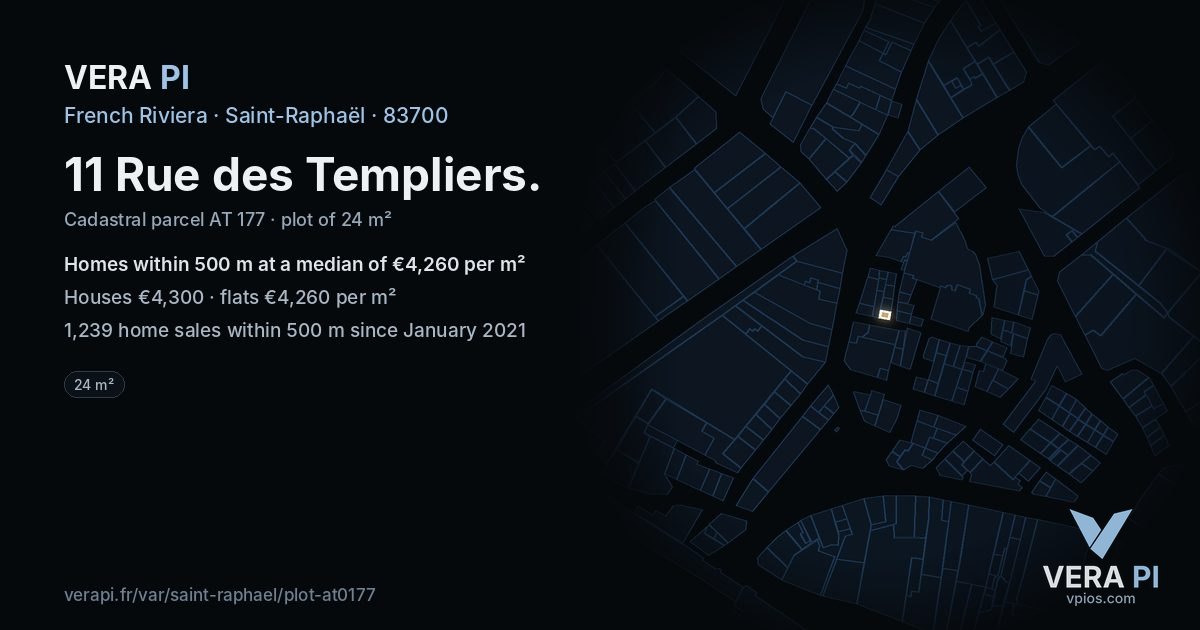 11 Rue des Templiers, Saint-Raphaël at night – the plot lit, the parcels around coloured by the prices near them