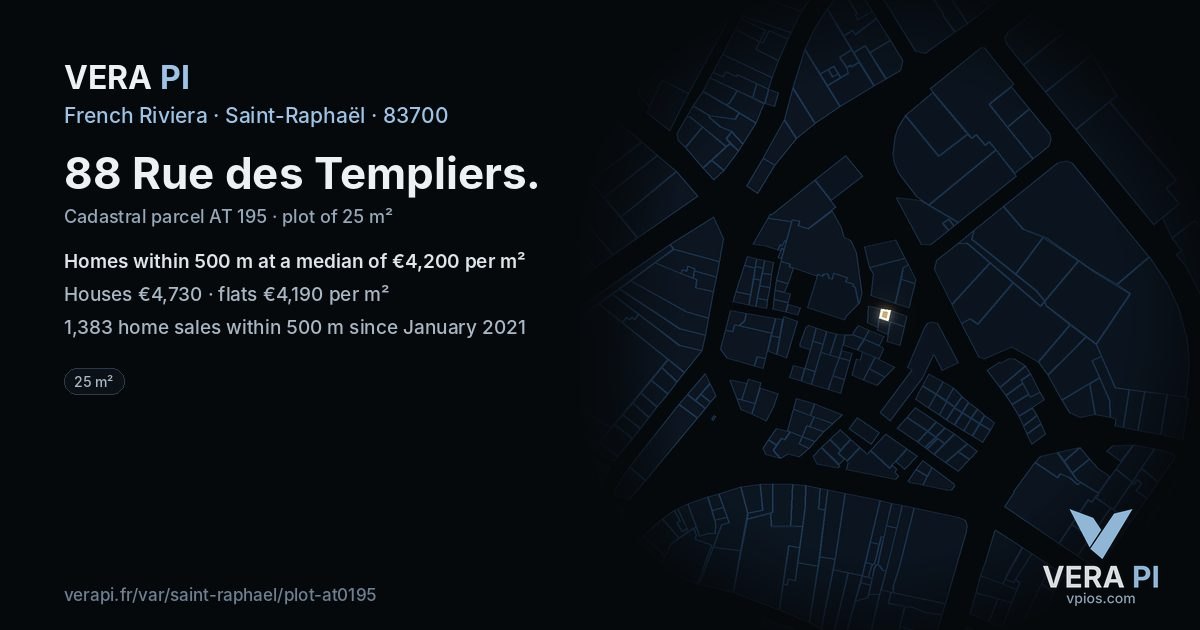88 Rue des Templiers, Saint-Raphaël at night – the plot lit, the parcels around coloured by the prices near them