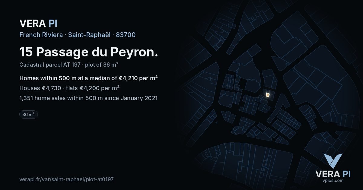 15 Passage du Peyron, Saint-Raphaël at night – the plot lit, the parcels around coloured by the prices near them