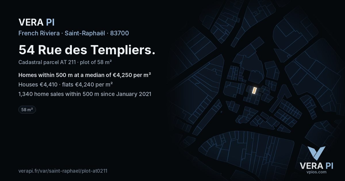 54 Rue des Templiers, Saint-Raphaël at night – the plot lit, the parcels around coloured by the prices near them