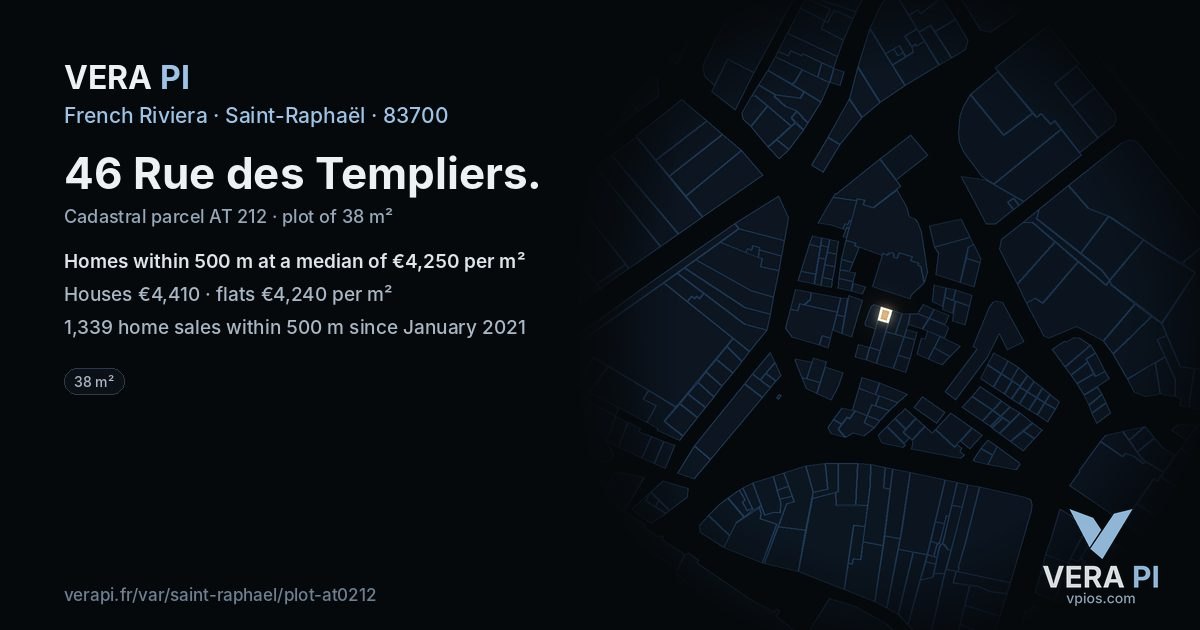 46 Rue des Templiers, Saint-Raphaël at night – the plot lit, the parcels around coloured by the prices near them