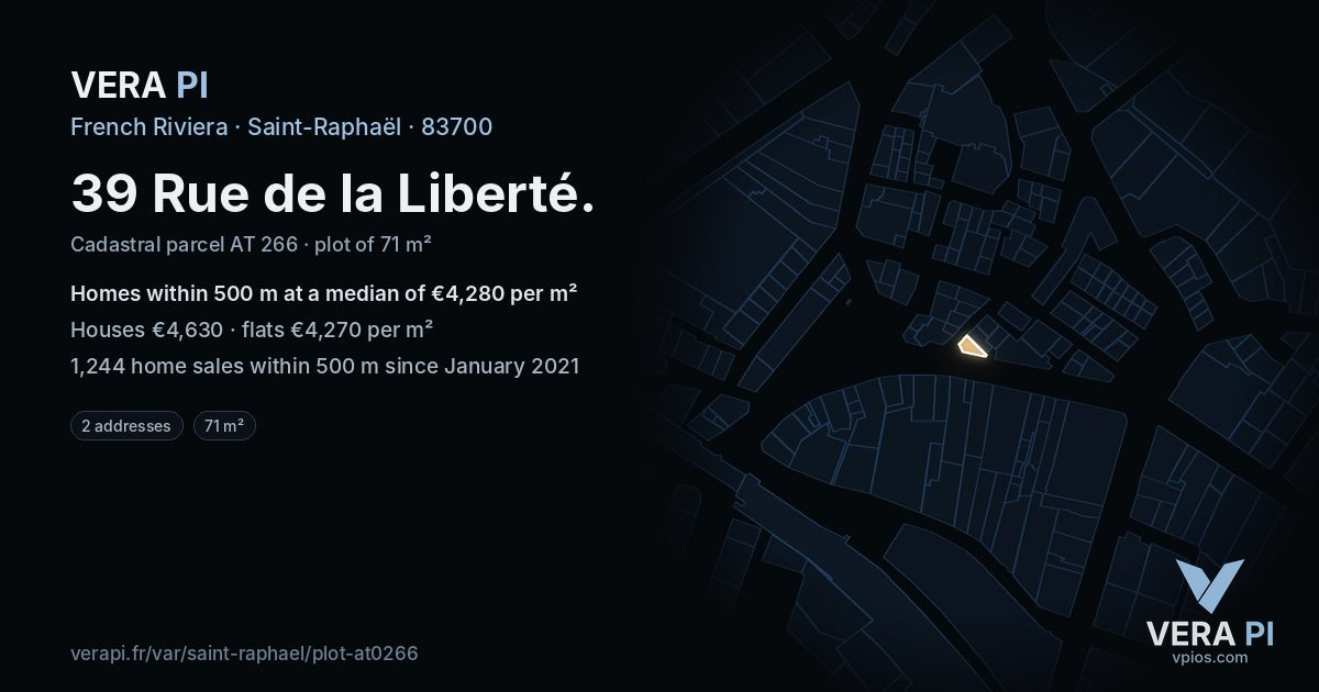 39 Rue de la Liberté, Saint-Raphaël at night – the plot lit, the parcels around coloured by the prices near them