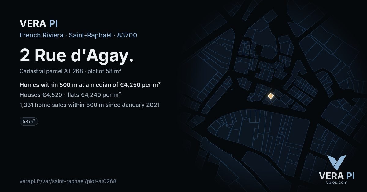 2 Rue d'Agay, Saint-Raphaël at night – the plot lit, the parcels around coloured by the prices near them