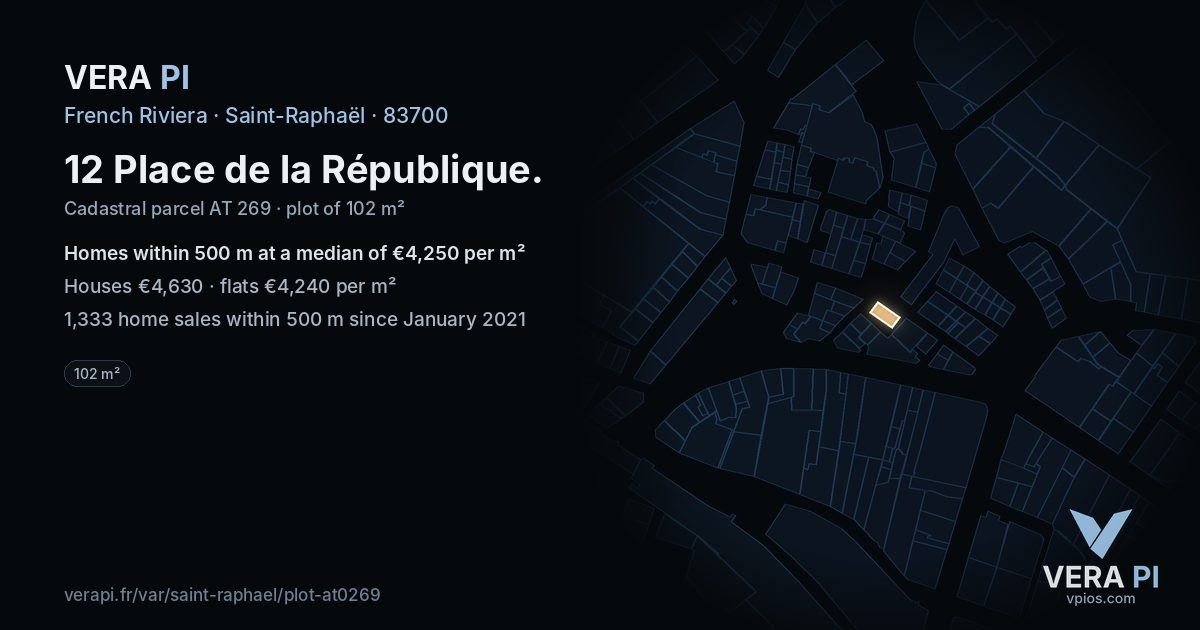 12 Place de la République, Saint-Raphaël at night – the plot lit, the parcels around coloured by the prices near them