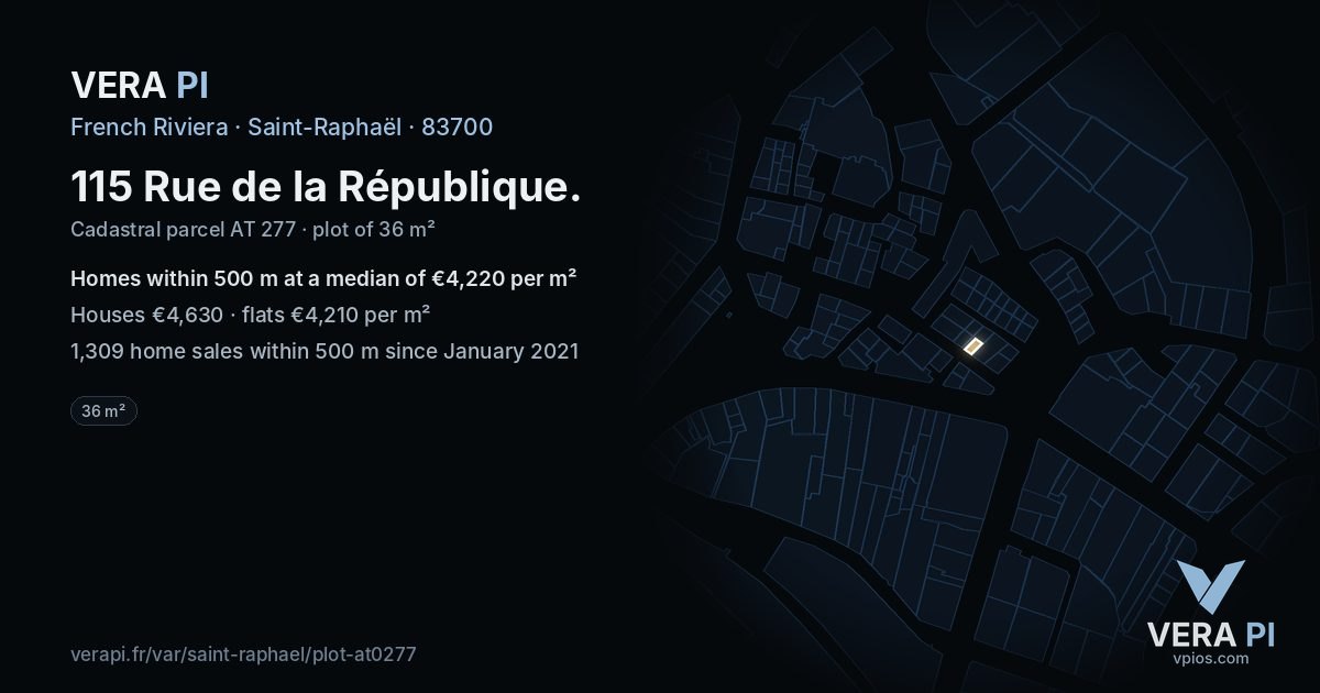 115 Rue de la République, Saint-Raphaël at night – the plot lit, the parcels around coloured by the prices near them