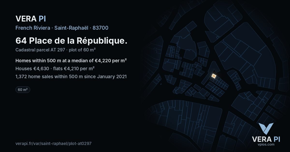 64 Place de la République, Saint-Raphaël at night – the plot lit, the parcels around coloured by the prices near them