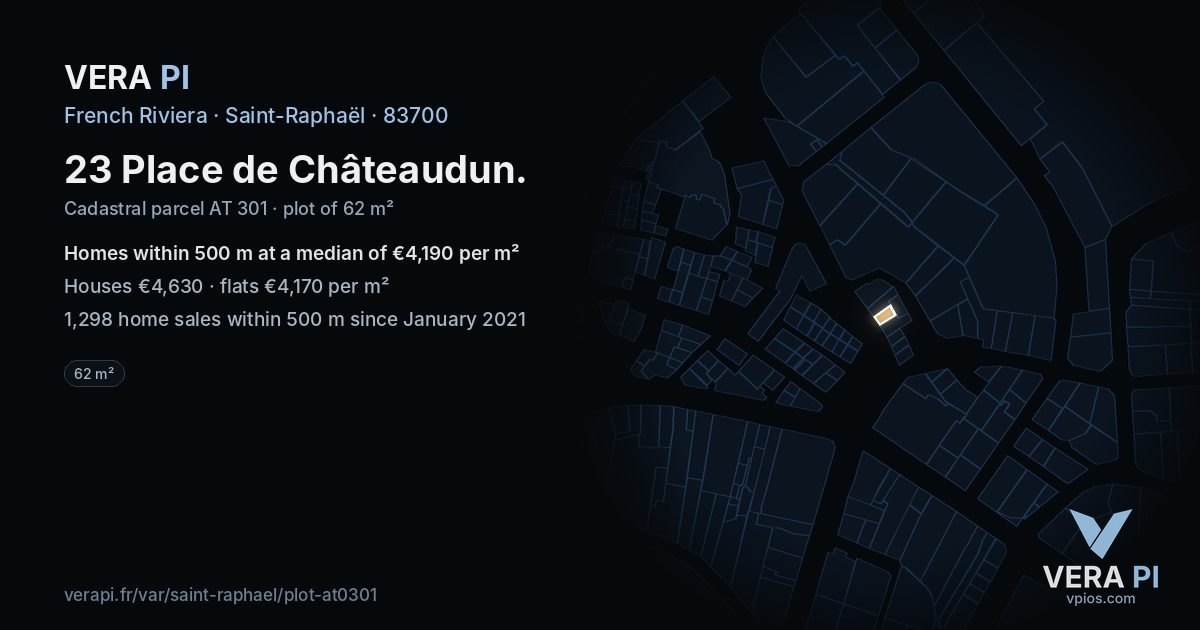 23 Place de Châteaudun, Saint-Raphaël at night – the plot lit, the parcels around coloured by the prices near them