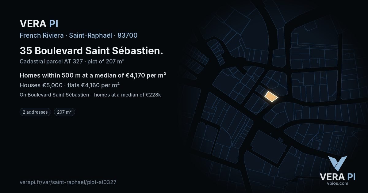 35 Boulevard Saint Sébastien, Saint-Raphaël at night – the plot lit, the parcels around coloured by the prices near them