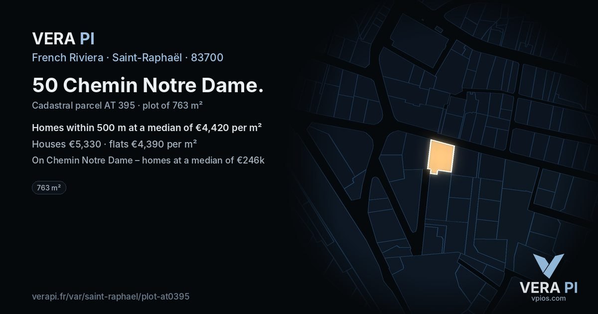 50 Chemin Notre Dame, Saint-Raphaël at night – the plot lit, the parcels around coloured by the prices near them