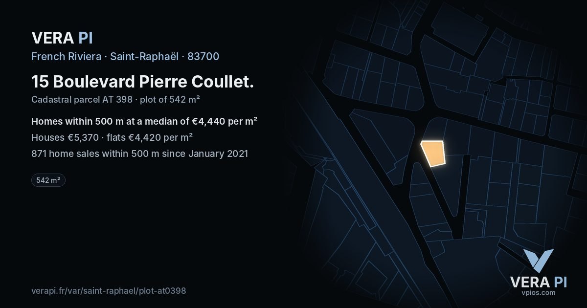 15 Boulevard Pierre Coullet, Saint-Raphaël at night – the plot lit, the parcels around coloured by the prices near them