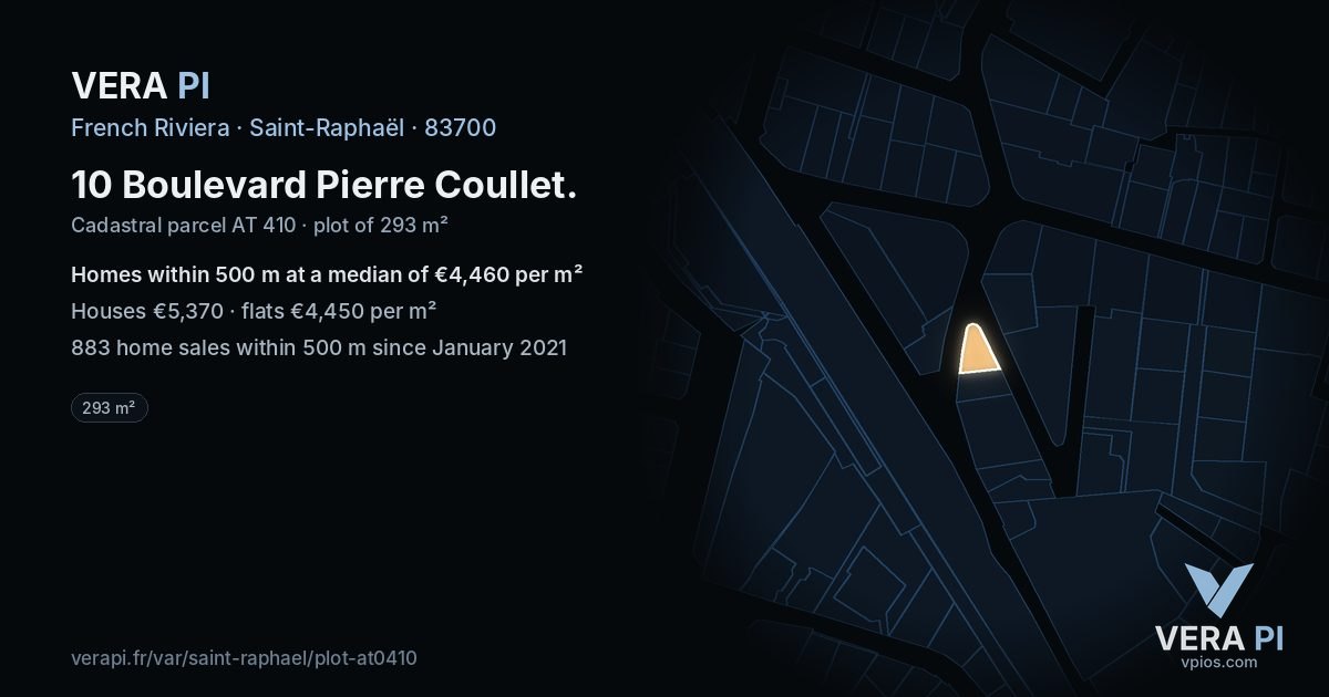 10 Boulevard Pierre Coullet, Saint-Raphaël at night – the plot lit, the parcels around coloured by the prices near them