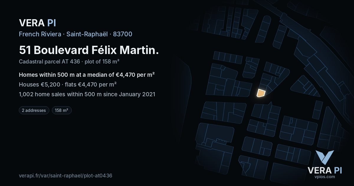 51 Boulevard Félix Martin, Saint-Raphaël at night – the plot lit, the parcels around coloured by the prices near them