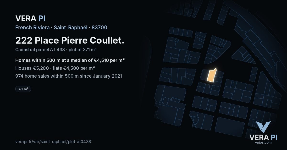 222 Place Pierre Coullet, Saint-Raphaël at night – the plot lit, the parcels around coloured by the prices near them