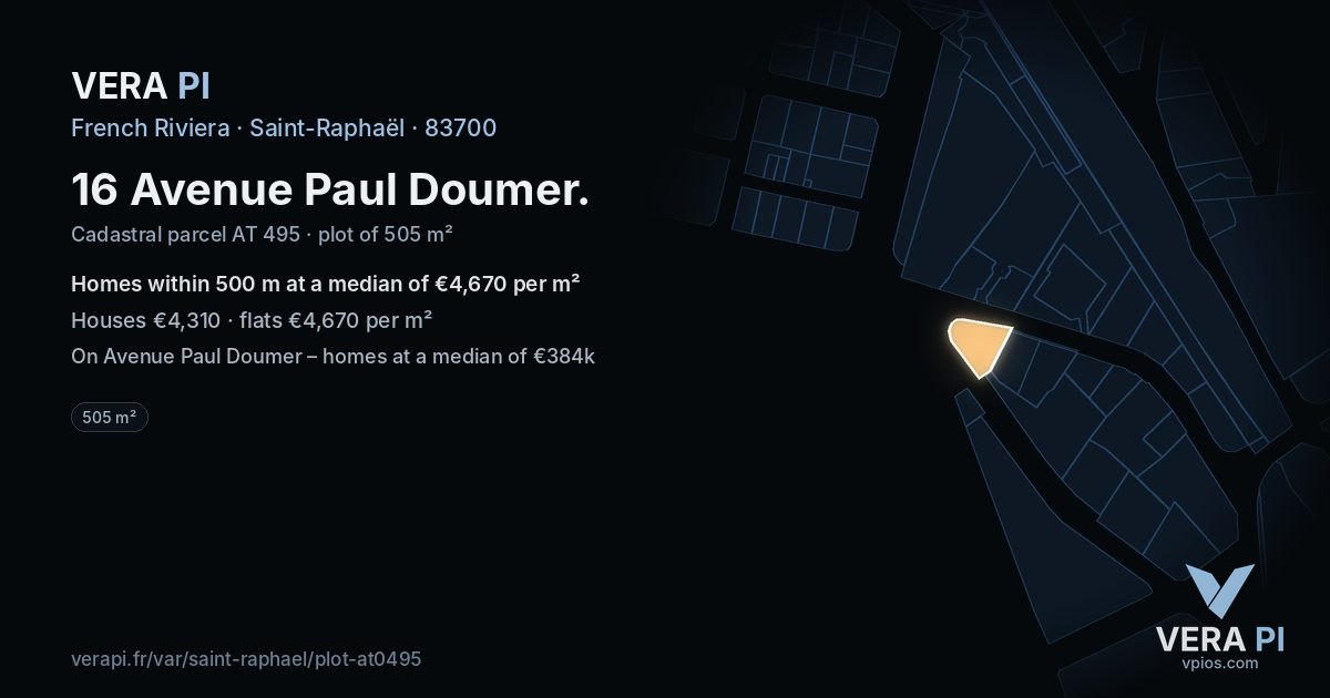 16 Avenue Paul Doumer, Saint-Raphaël at night – the plot lit, the parcels around coloured by the prices near them