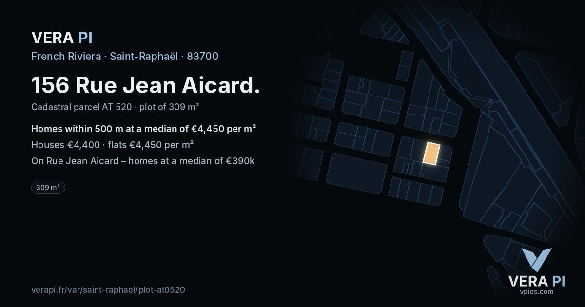 156 Rue Jean Aicard, Saint-Raphaël at night – the plot lit, the parcels around coloured by the prices near them