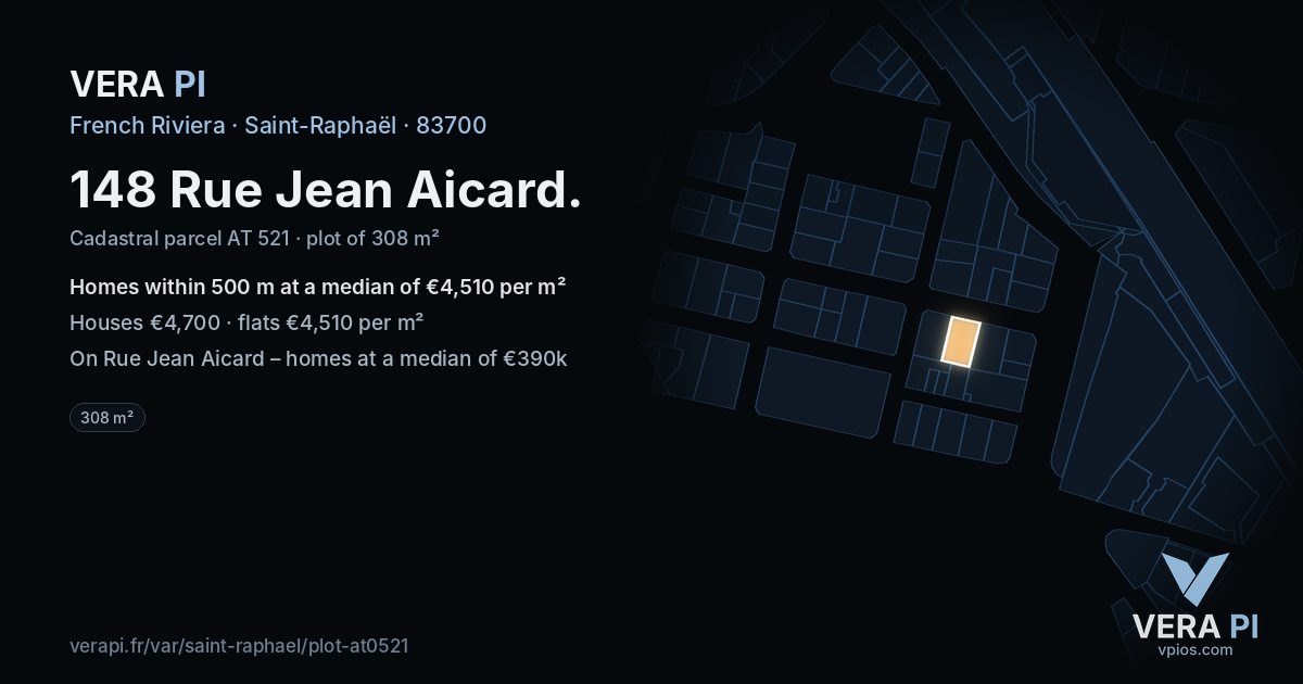 148 Rue Jean Aicard, Saint-Raphaël at night – the plot lit, the parcels around coloured by the prices near them