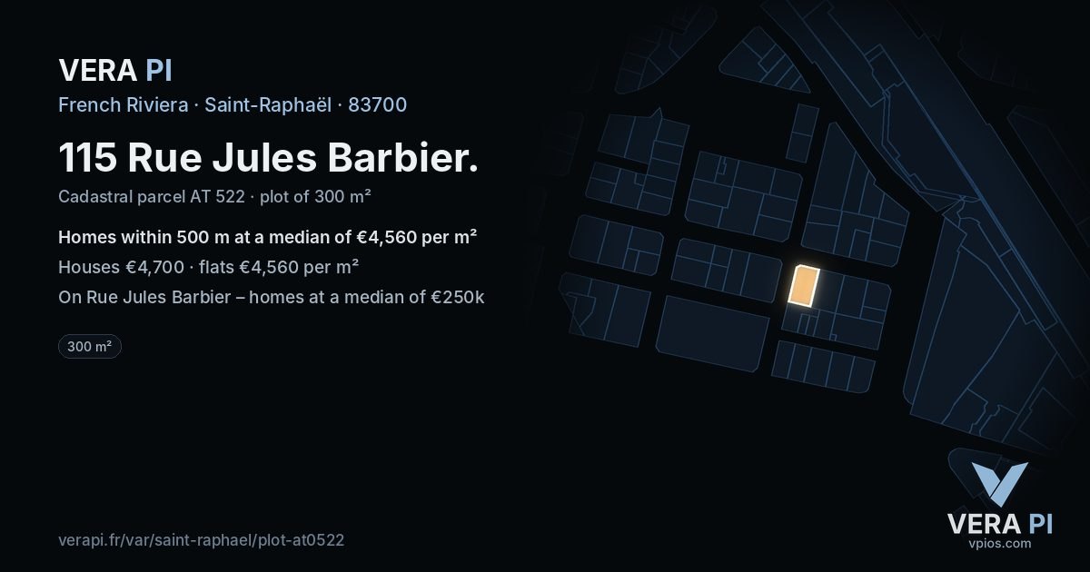 115 Rue Jules Barbier, Saint-Raphaël at night – the plot lit, the parcels around coloured by the prices near them
